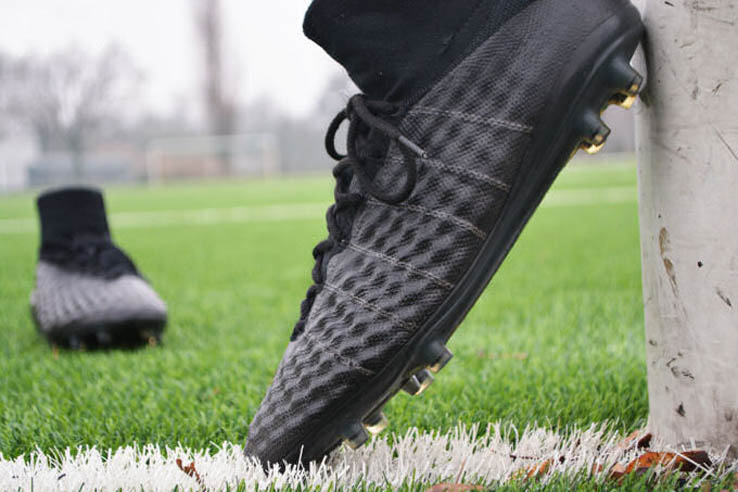 Nike Magista Obra II SG Pro Chaussures de Football Homme
